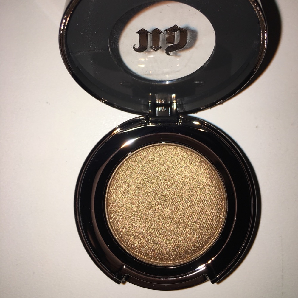 Urban Decay Eyeshadow: Smog
